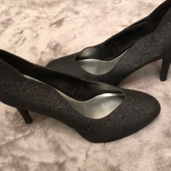 Sparkly heels - Picture 2 of 4